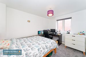 Bedroom- click for photo gallery